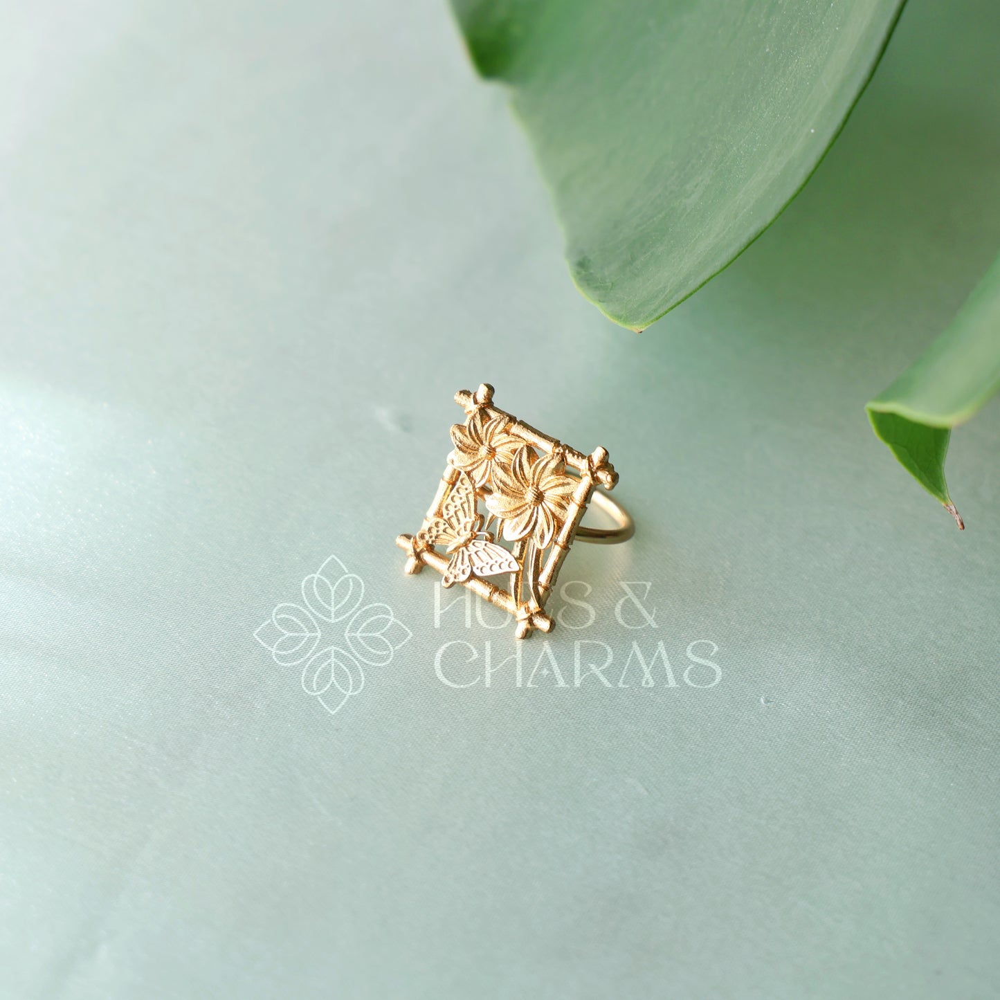 GOLDEN GARDEN FRAME ADJUSTABLE RING