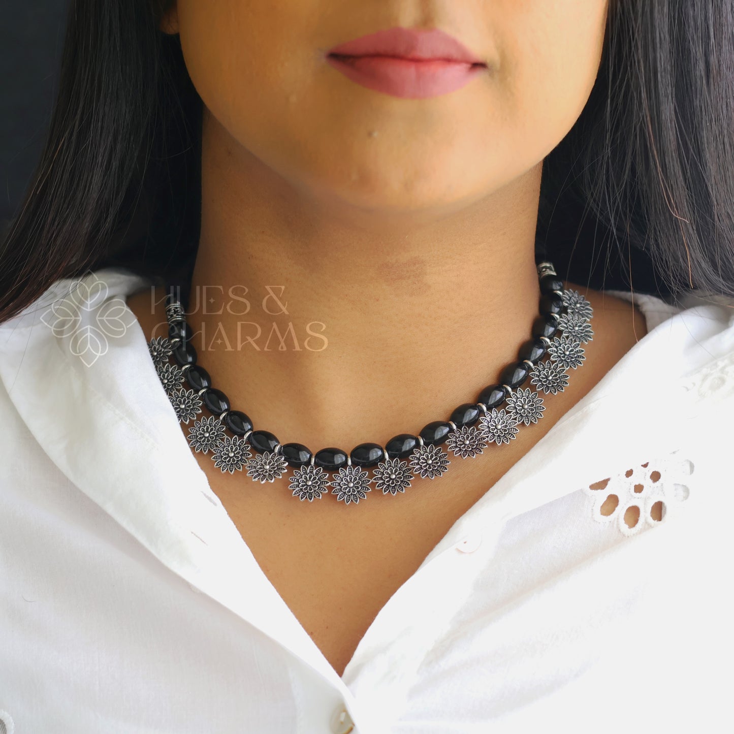 OXIDIZED FLORAL NECKPIECE