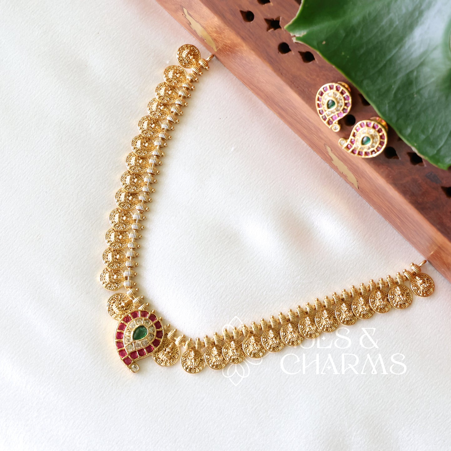 TRADITIONAL LAKSHMI KAASHU MAALA NECKLACE SET (COLOURS AVAILABLE)