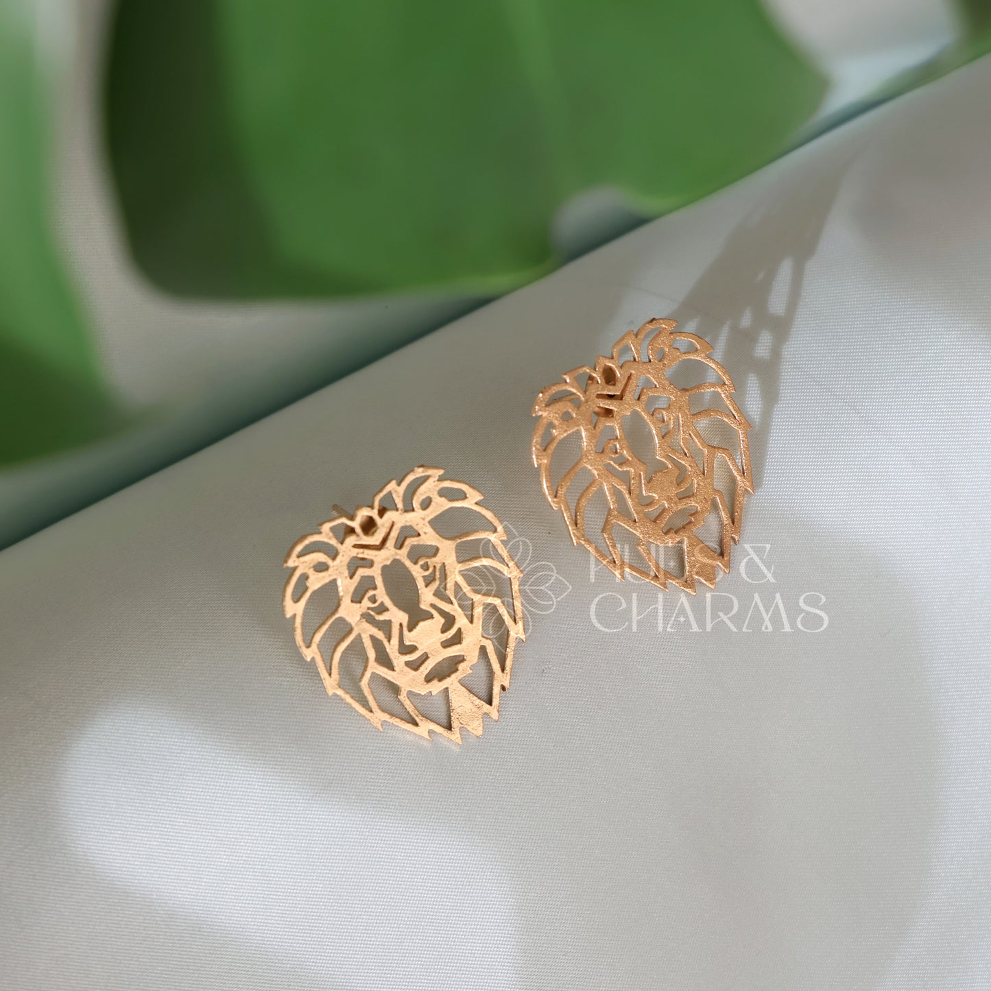 GOLDEN AURELIA MAJESTIC STATEMENT STUD EARRINGS