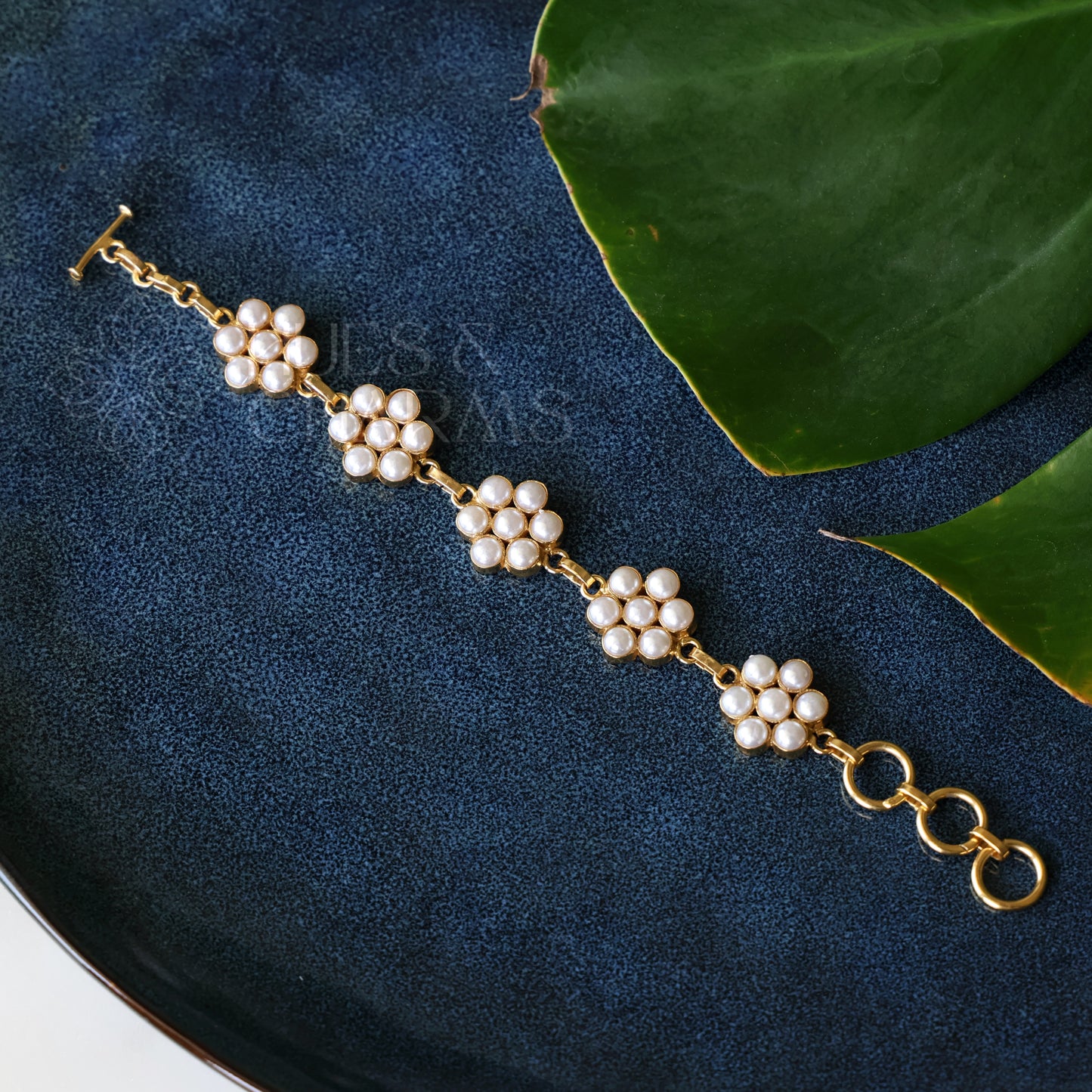 GOLDEN BLOOMING PEARL BRACELET