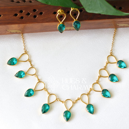 EMERALD GREEN GLOSSY DROP NECKLACE SET