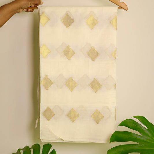 KERALA GOLDEN MUDRA MOTIF SAREE