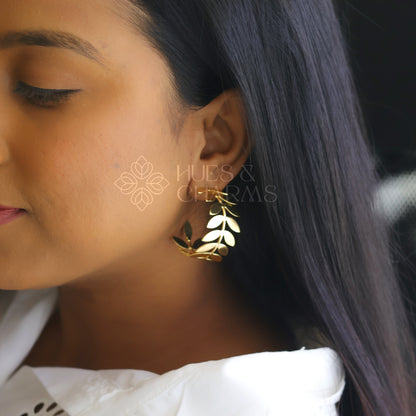 STATEMENT LEAF HOOP EARRINGS