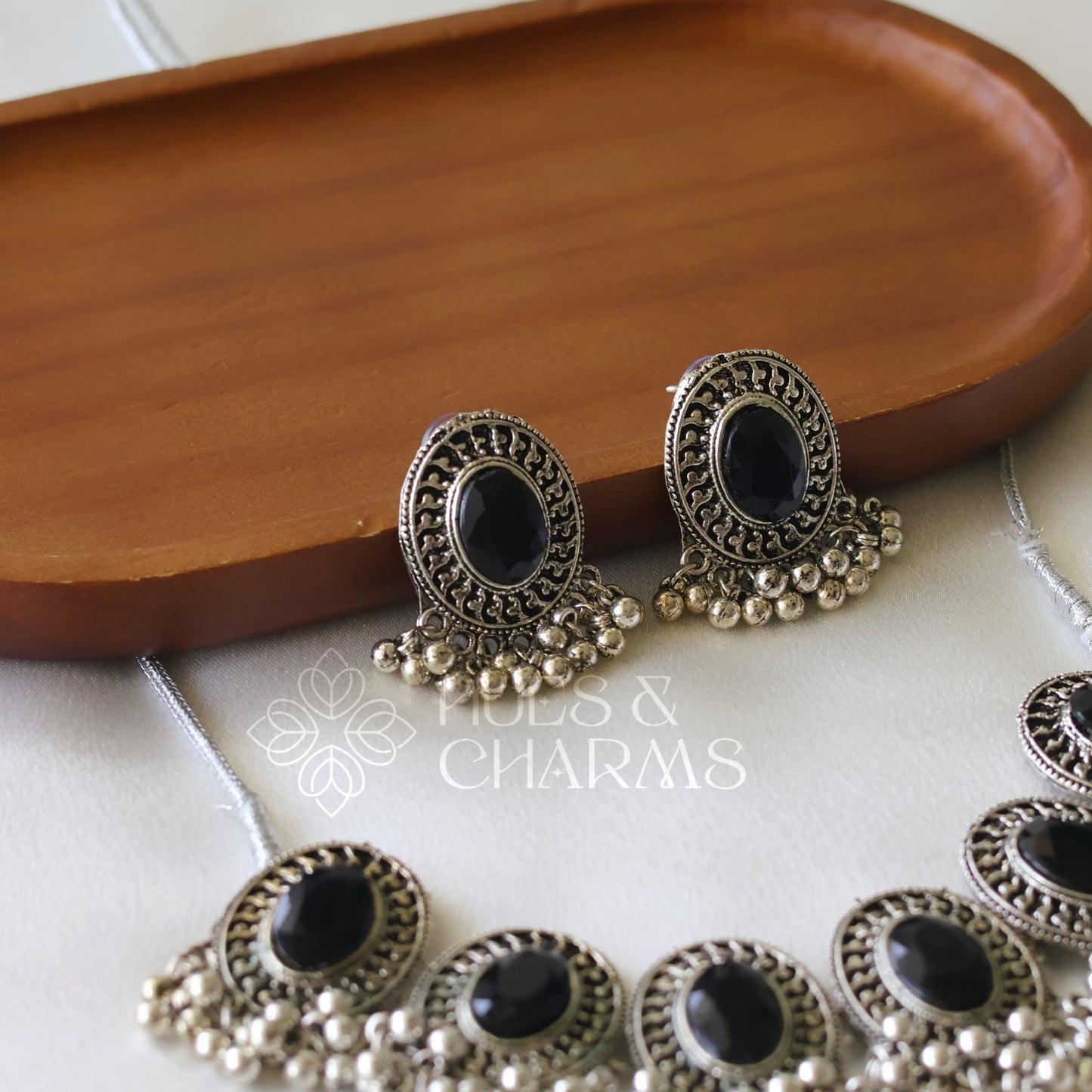 OXIDIZED BLACK STONE NECKLACE SET