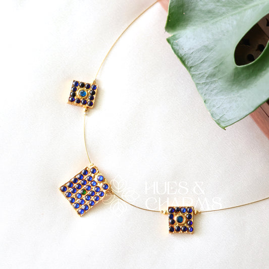 TRADITIONAL 3 SQUARE PENDANT FLOATING NECKPIECE