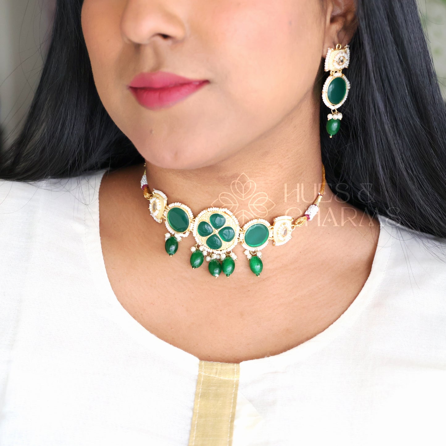 GOLDEN AAROHI STATEMENT CHOKER SET (COLOURS AVAILABLE)