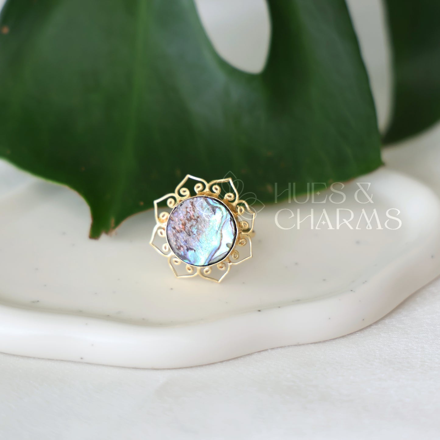 GOLDEN ABALONE STATEMENT FINGER RING