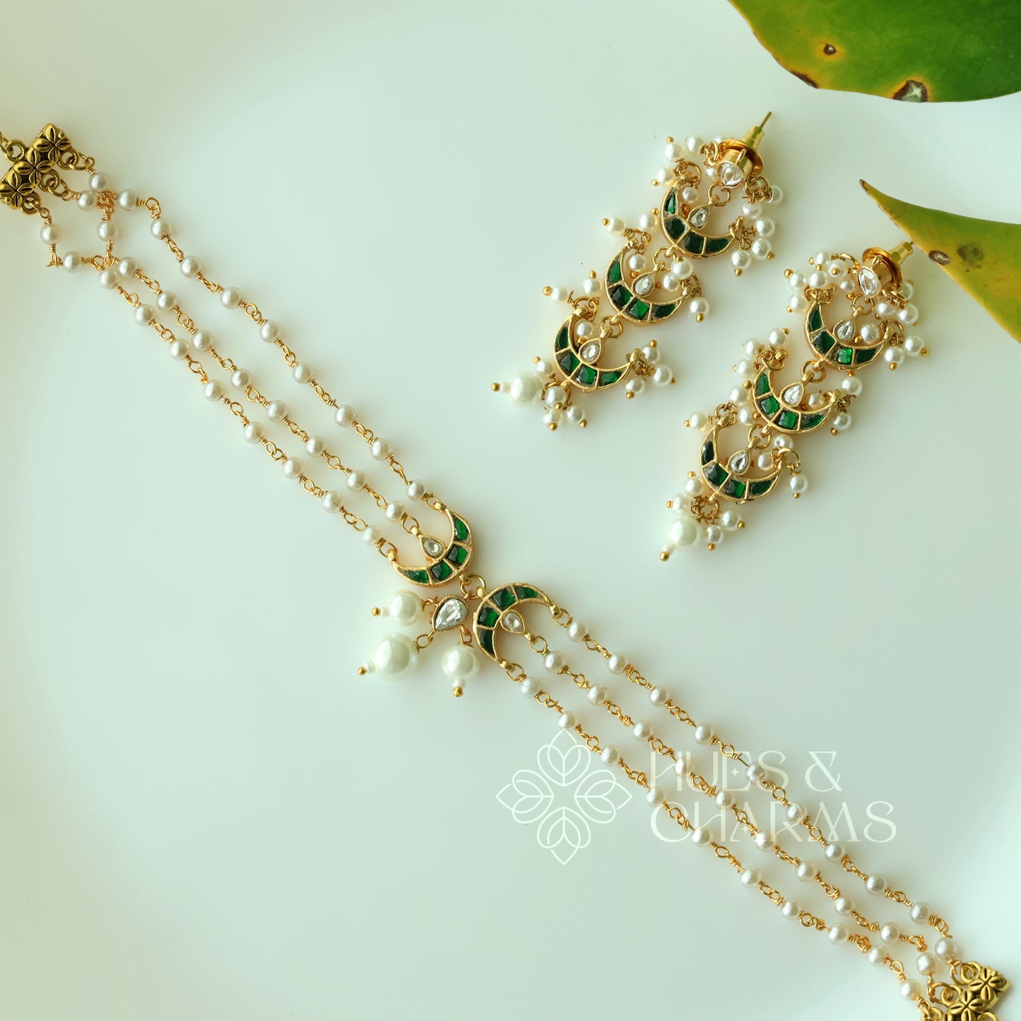 PEARL LAYERED JADAU CHANDRÉ CHOKER SET |PREMIUM JEWELLERY (Colours available)