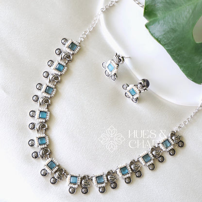 OXIDIZED GLOSSY NECKLACE SET WITH BEADS (Colours available )