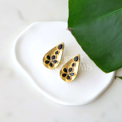 GOLDEN GLOSSY PETAL IVY DROP EARRINGS (COLOURS AVAILABLE)