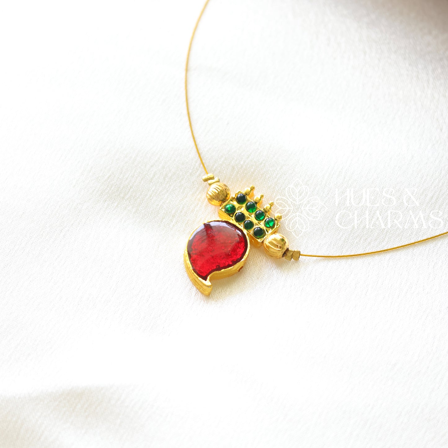 MANGO FLOATING NECKPIECE - RED