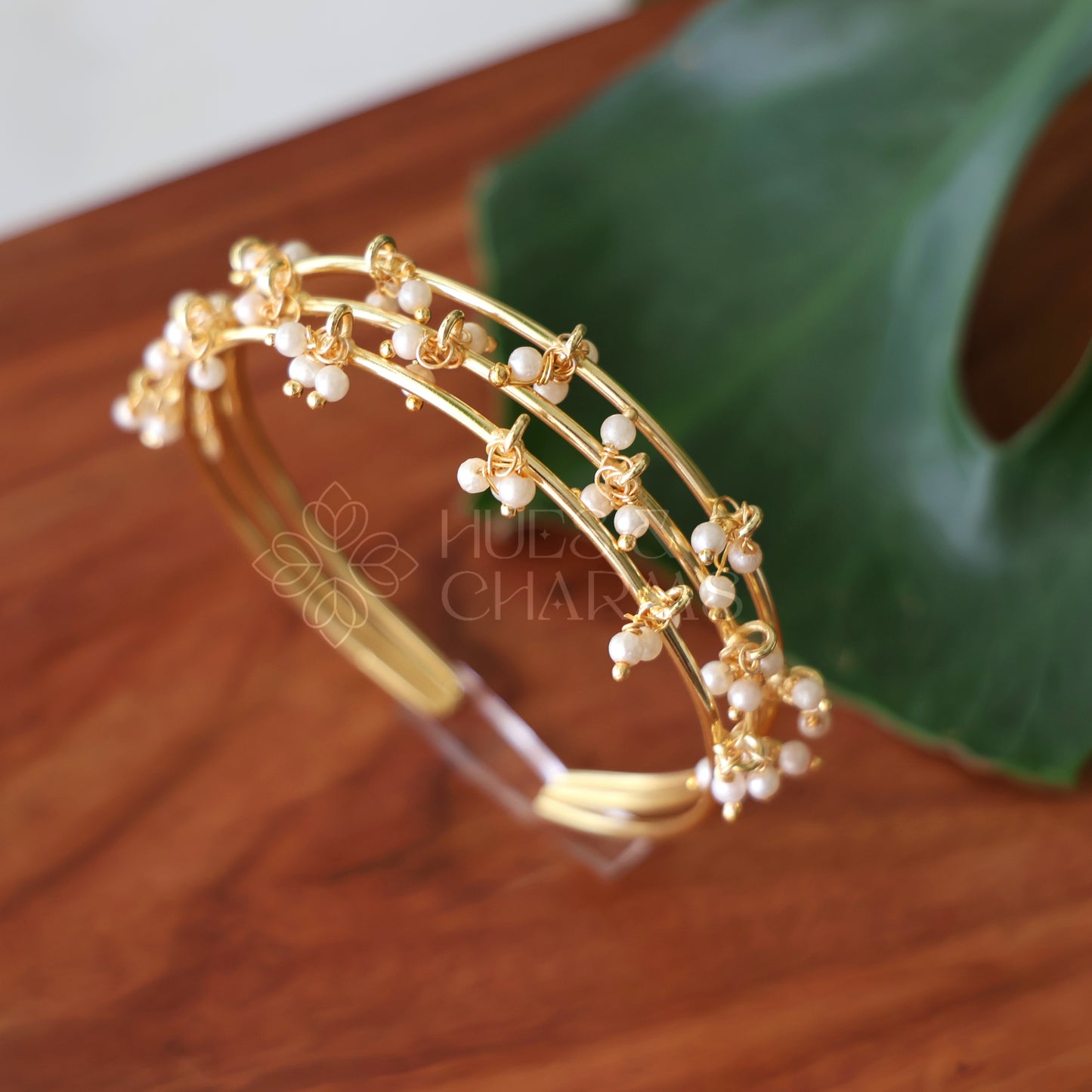 GOLDEN 3 LAYER PEARL DROPS ADJUSTABLE BANGLE