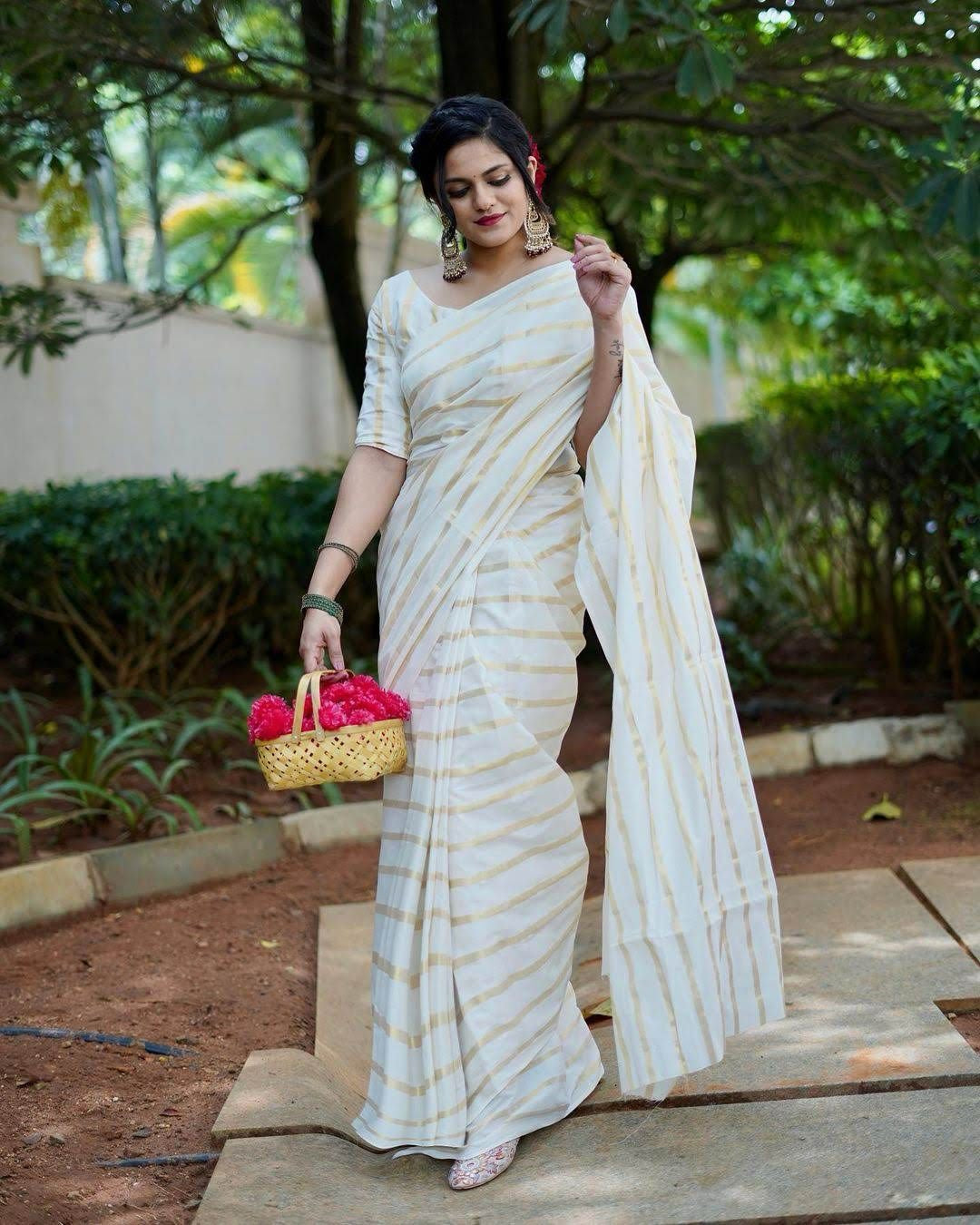 KERALA KASAVU STRIPES SAREE