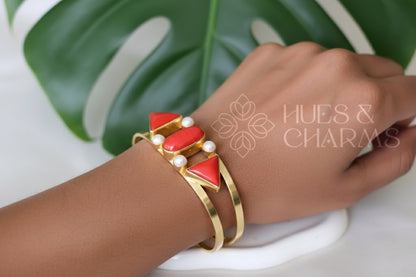 GOLDEN ADJUSTABLE 3 CORAL BANGLE