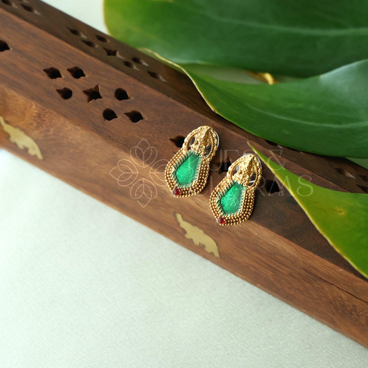 GOLDEN PALAKKA LAKSHMI HARAM SET (Colours available)