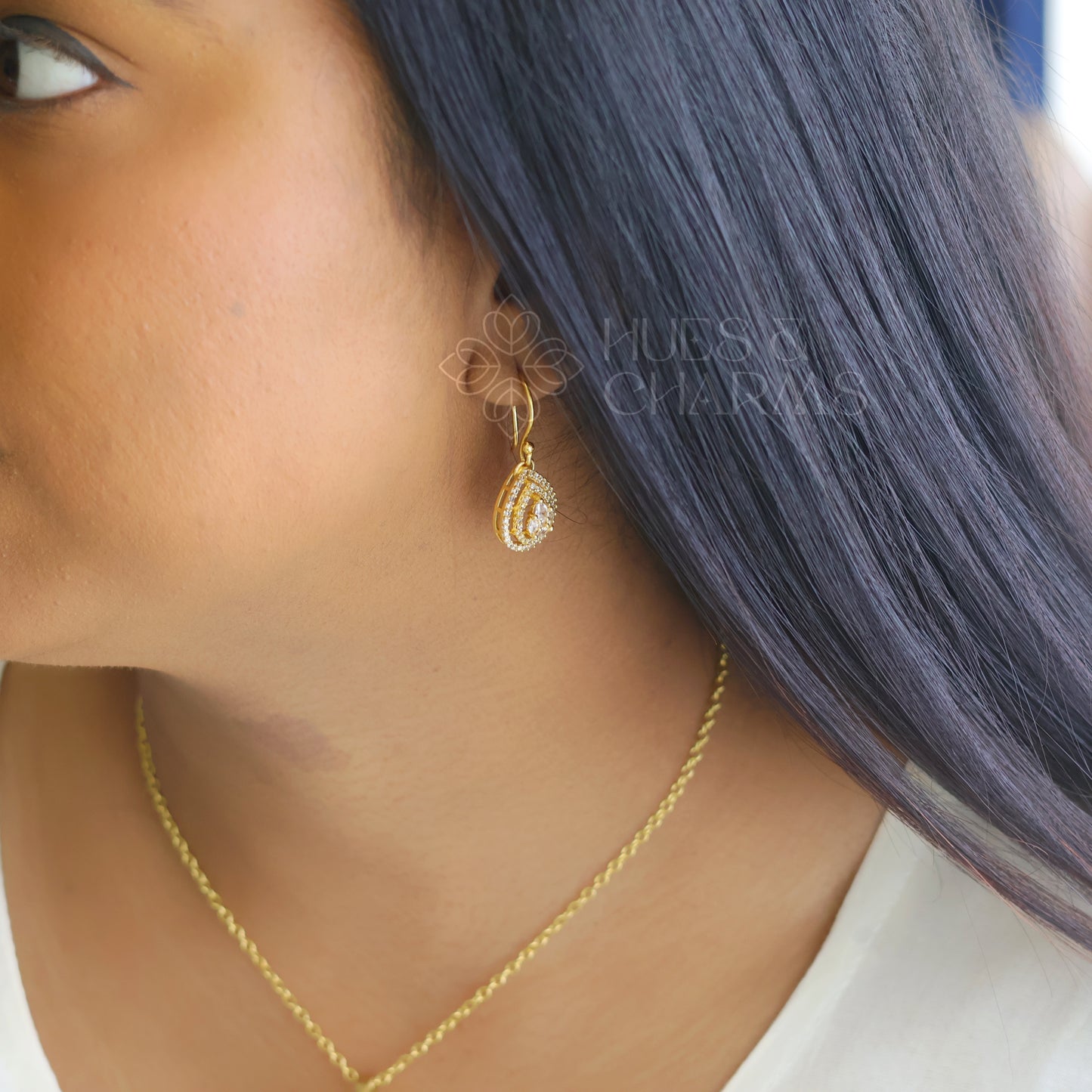 GOLDEN RAINDROP AD NECKLACE SET