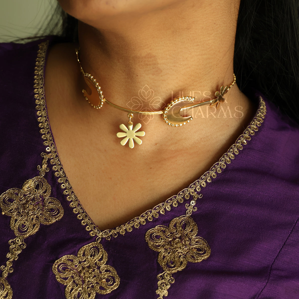 GOLDEN CRESCENT BLOOM CHOKER NECK CUFF