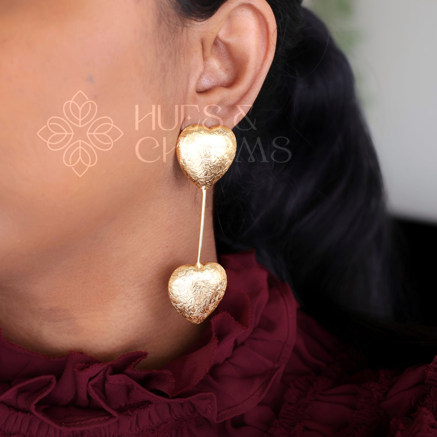 GOLDEN LUMIERE HEART STUD EARRINGS