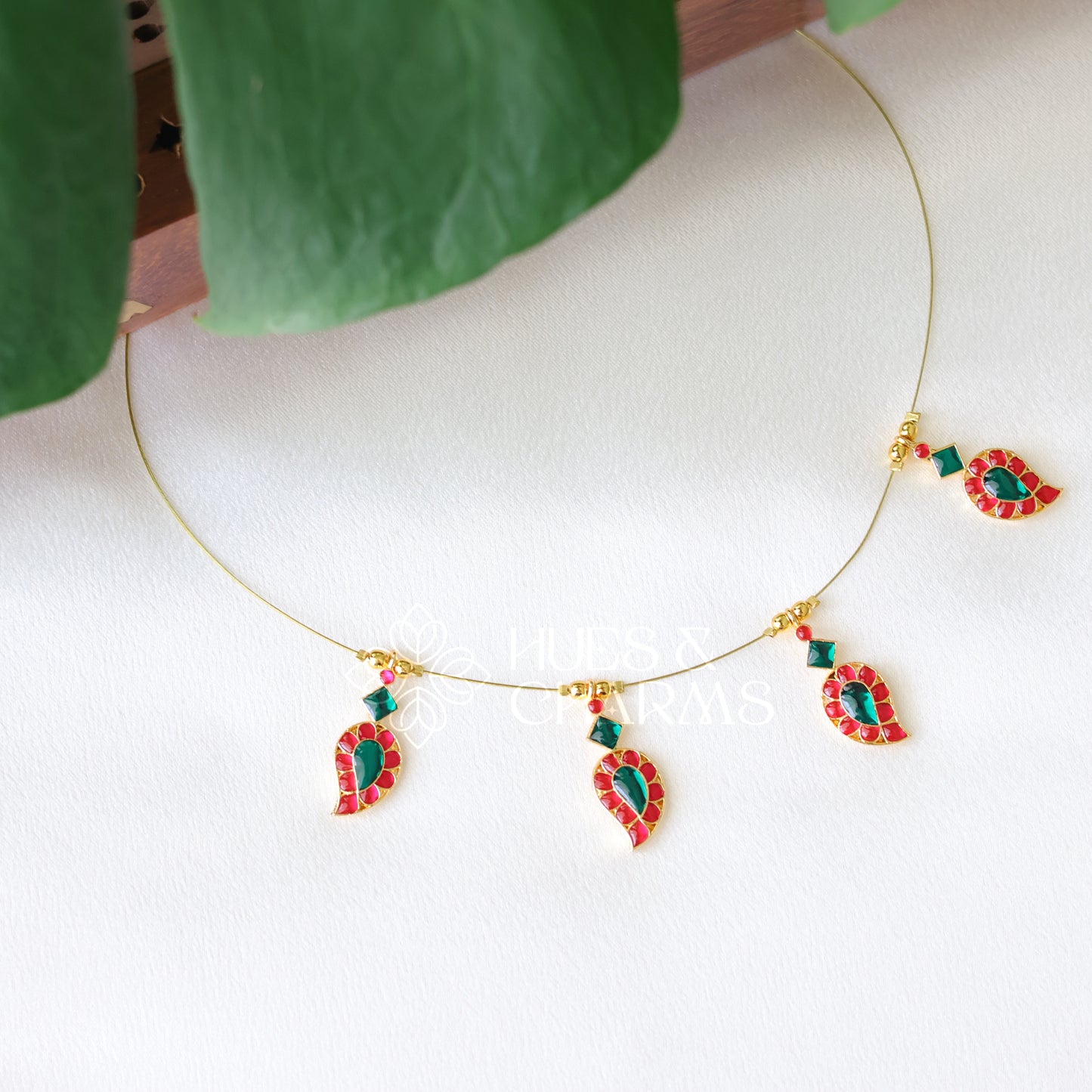 MANGO CHARMS FLOATING NECKPIECE - PINK & GREEN