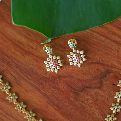 GOLDEN AD FLORAL SHORT NECKLACE SET