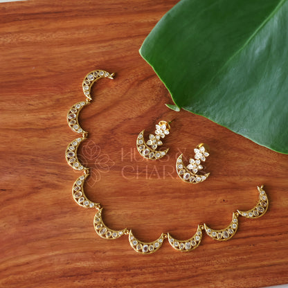 GOLDEN CHANDRA PUSHPA AD NECKLACE SET
