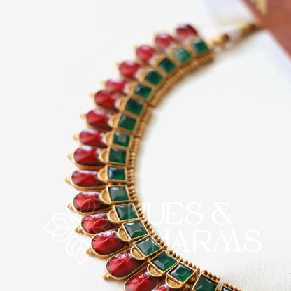 GOLDEN KOVAI PALAKKA NECKLACE SET (COLOURS AVAILABLE)