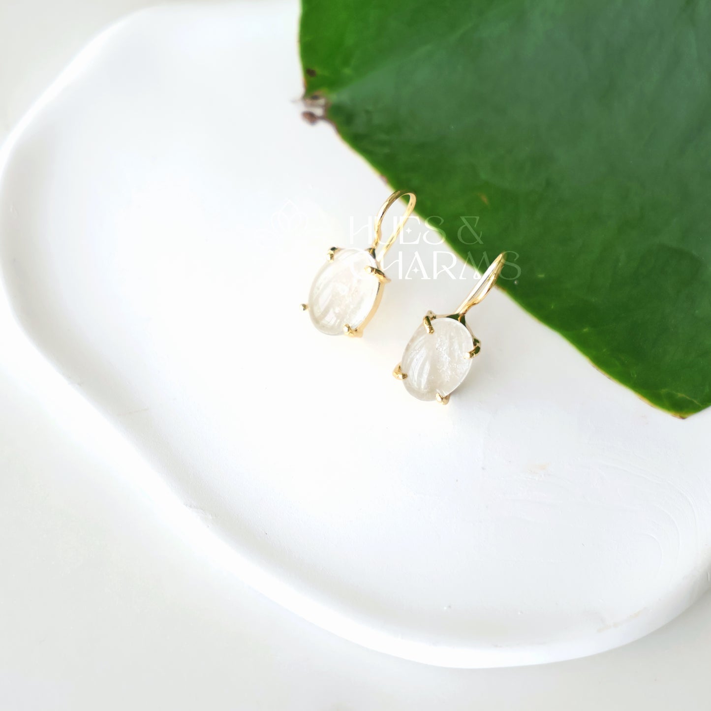MINIMAL OVAL RAW STONE DROP EARRINGS (Colours available)