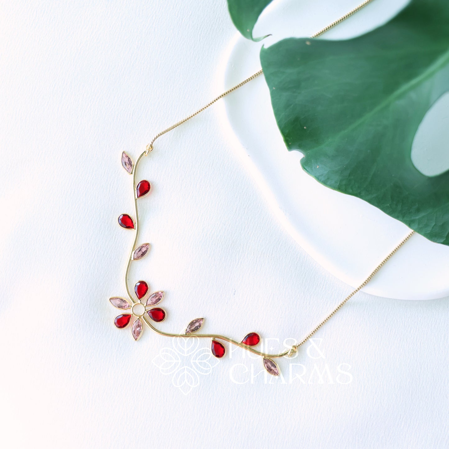 GOLDEN FLORAL LONG NECKPIECE