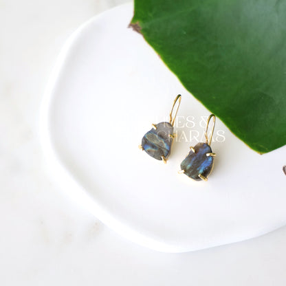 MINIMAL RAW STONE DROPS EARRINGS