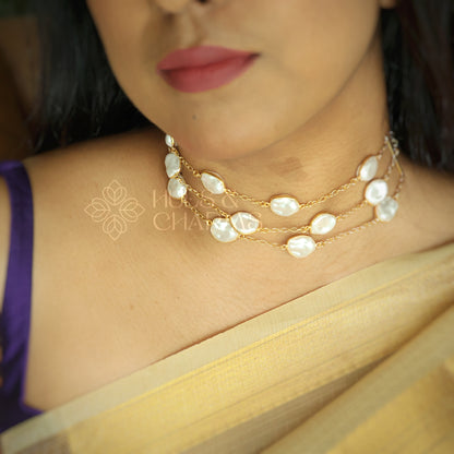 GOLDEN 3 LAYER CELESTE PEARL CHOKER