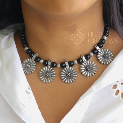 OXIDIZED DAISY FLOWER NECKPIECE