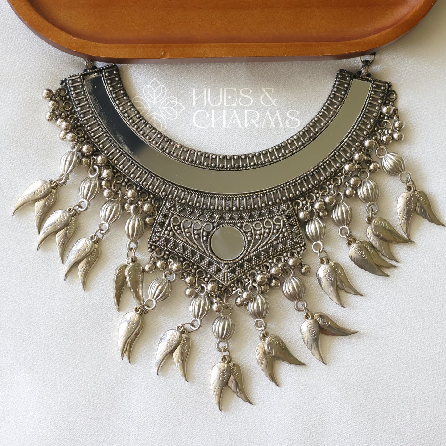 OXIDIZED STATEMENT NECKPIECE