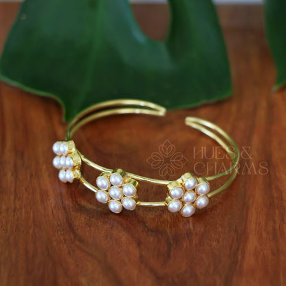 GOLDEN 3 FLORAL PEARL ADJUSTABLE BANGLE