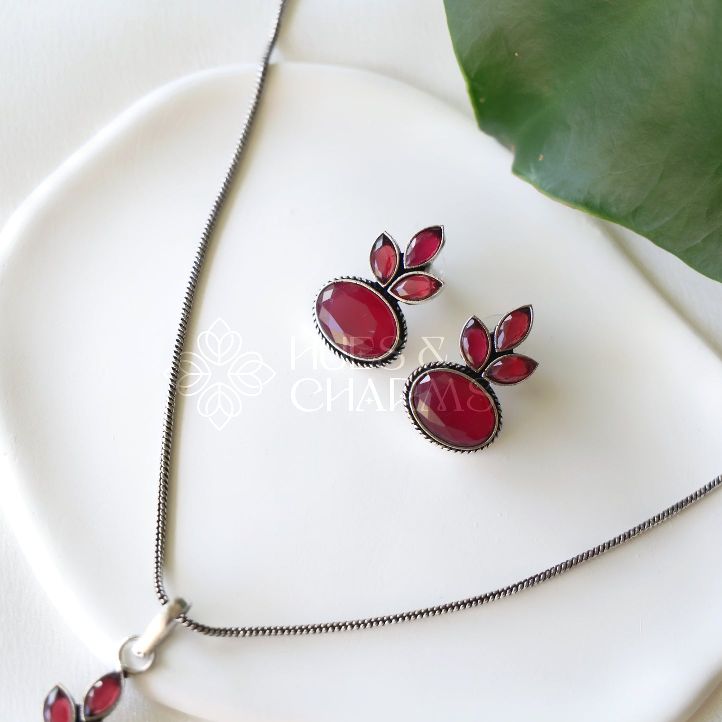 OXIDIZED FLORA SIMPLE NECKLACE SET