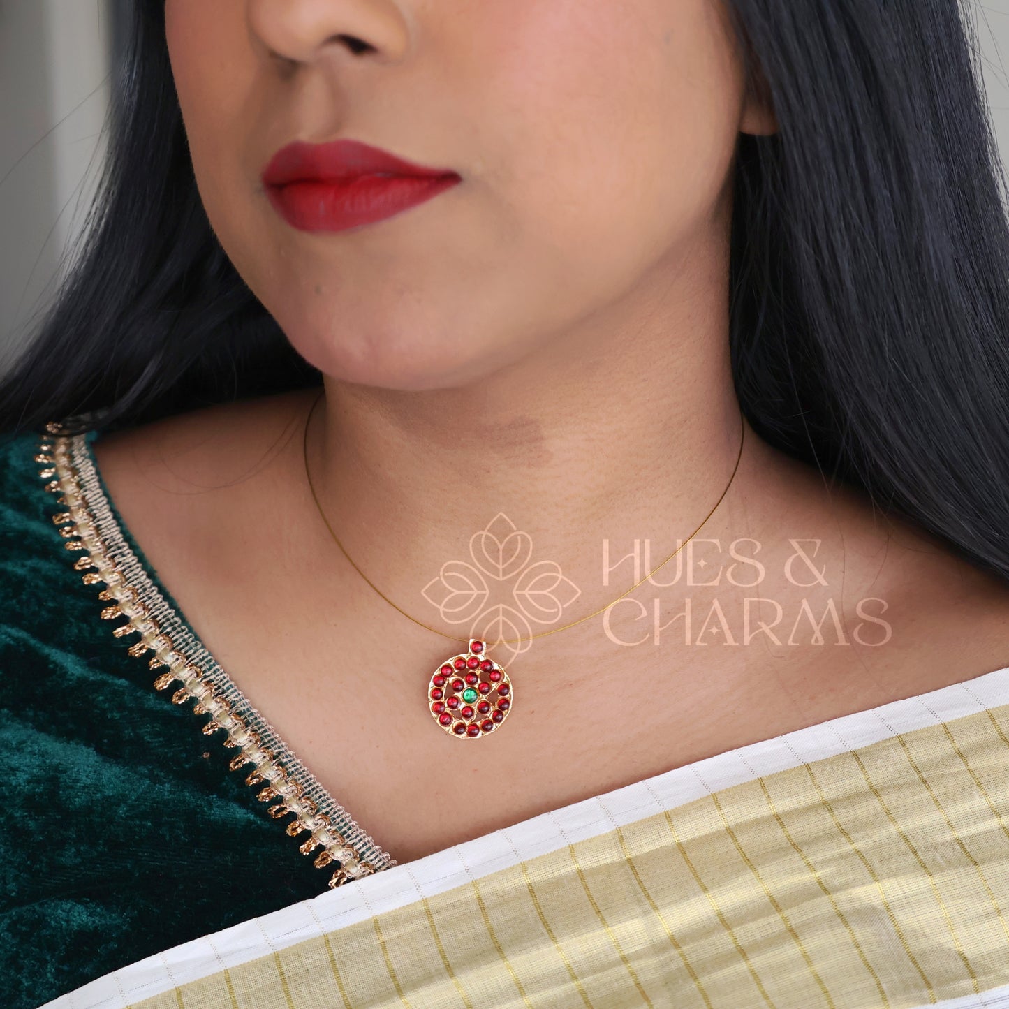 TRADITIONAL SINGLE PENDANT FLOATING NECKPIECE ( OPTIONS AVAILABLE)