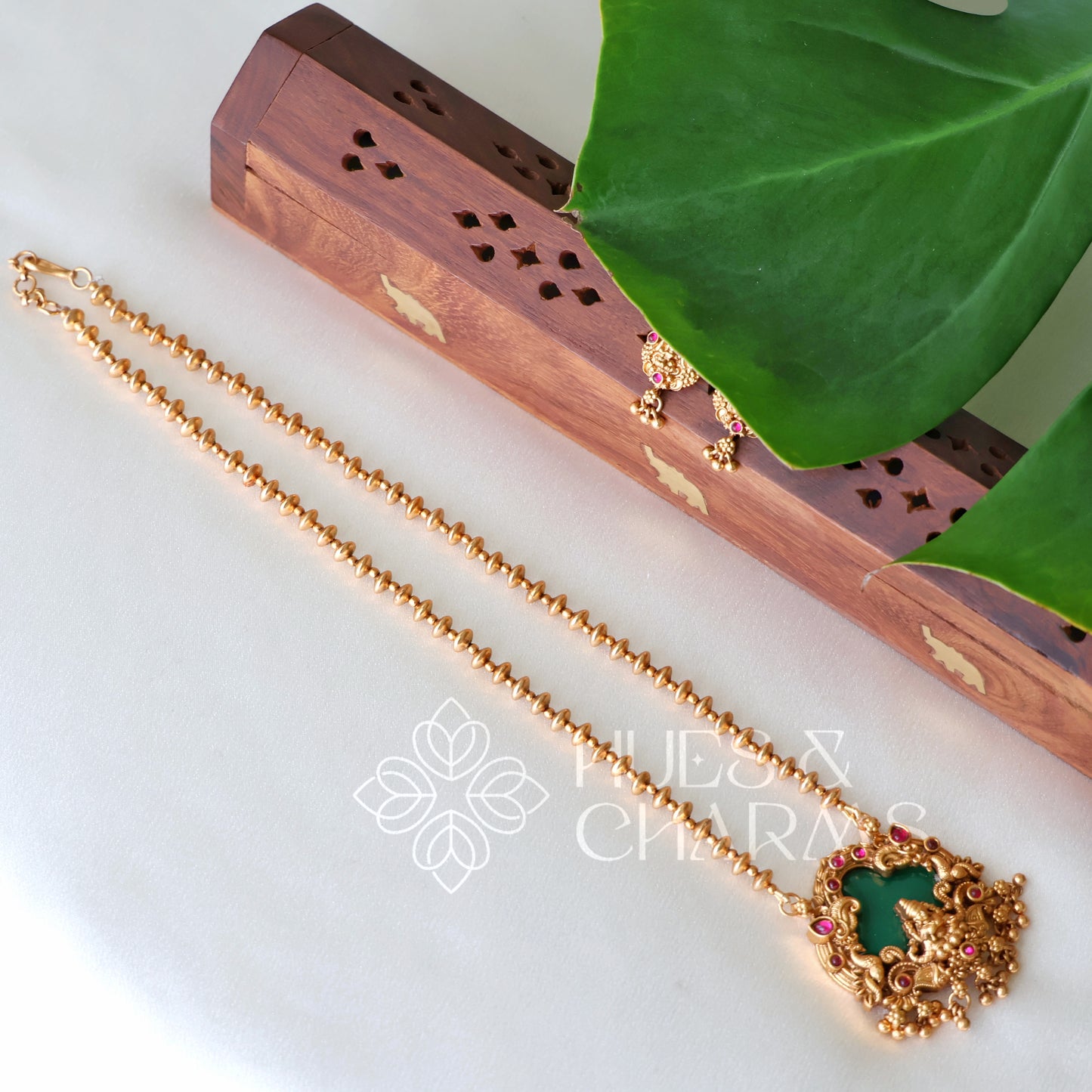 GOLDEN  PADMA LAKSHMI PENDANT NECKLACE SET