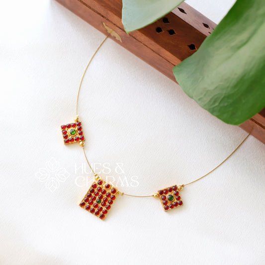 TRADITIONAL 3 SQUARE PENDANT FLOATING NECKPIECE