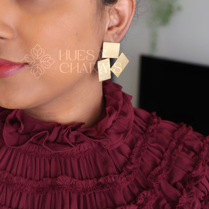 GOLDEN STACKED RECTANGLE STUD EARRINGS