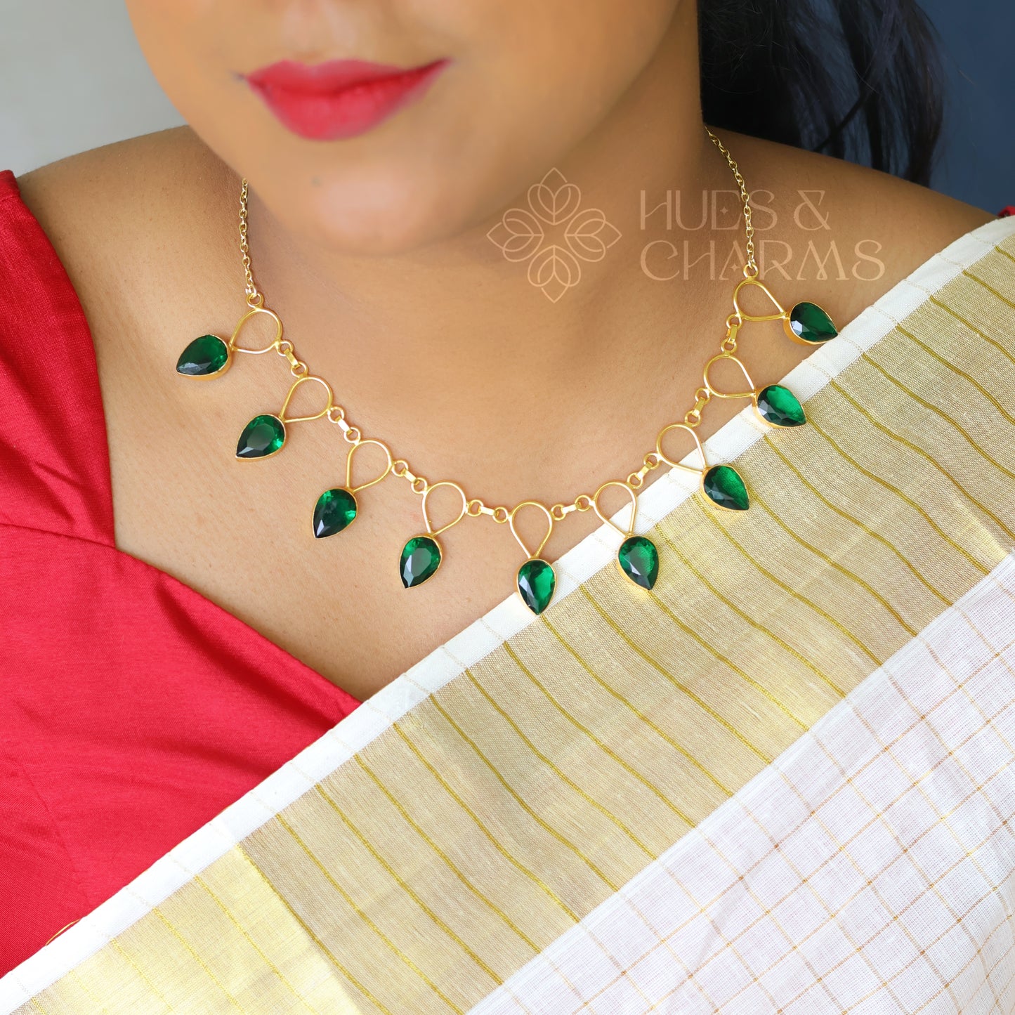 GREEN GLOSSY DROP NECKLACE SET