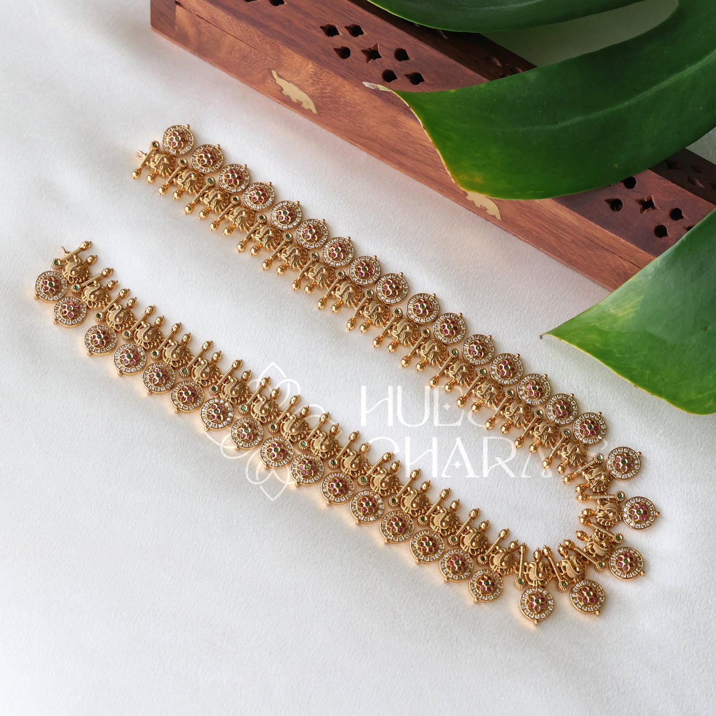 TRADITIONAL GOLDEN SUVARNA MAYURI
HARAM SET | PREMIUM JEWELLERY