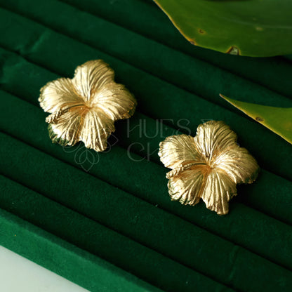 GOLDEN HIBISCUS GLOW EARRINGS