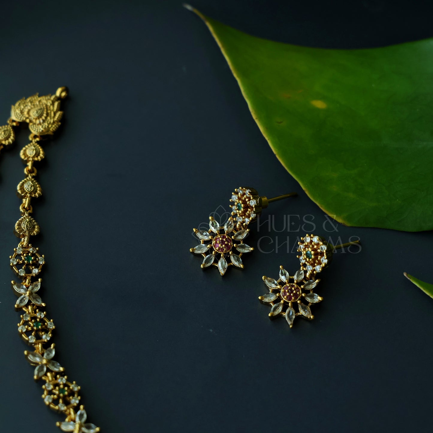 TWO-LAYER AD PUSHPAHARINI NECKLACE SET
