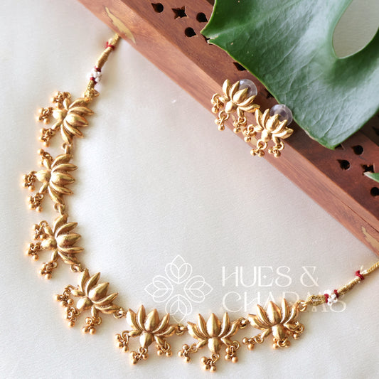 GOLDEN LOTUS NECKLACE SET