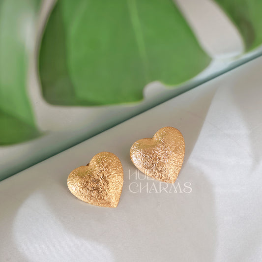 GOLDEN WHISPER HEART EARRINGS