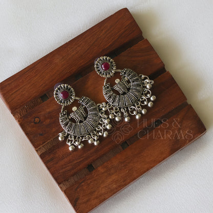 OXIDIZED MAROON EARRINGS