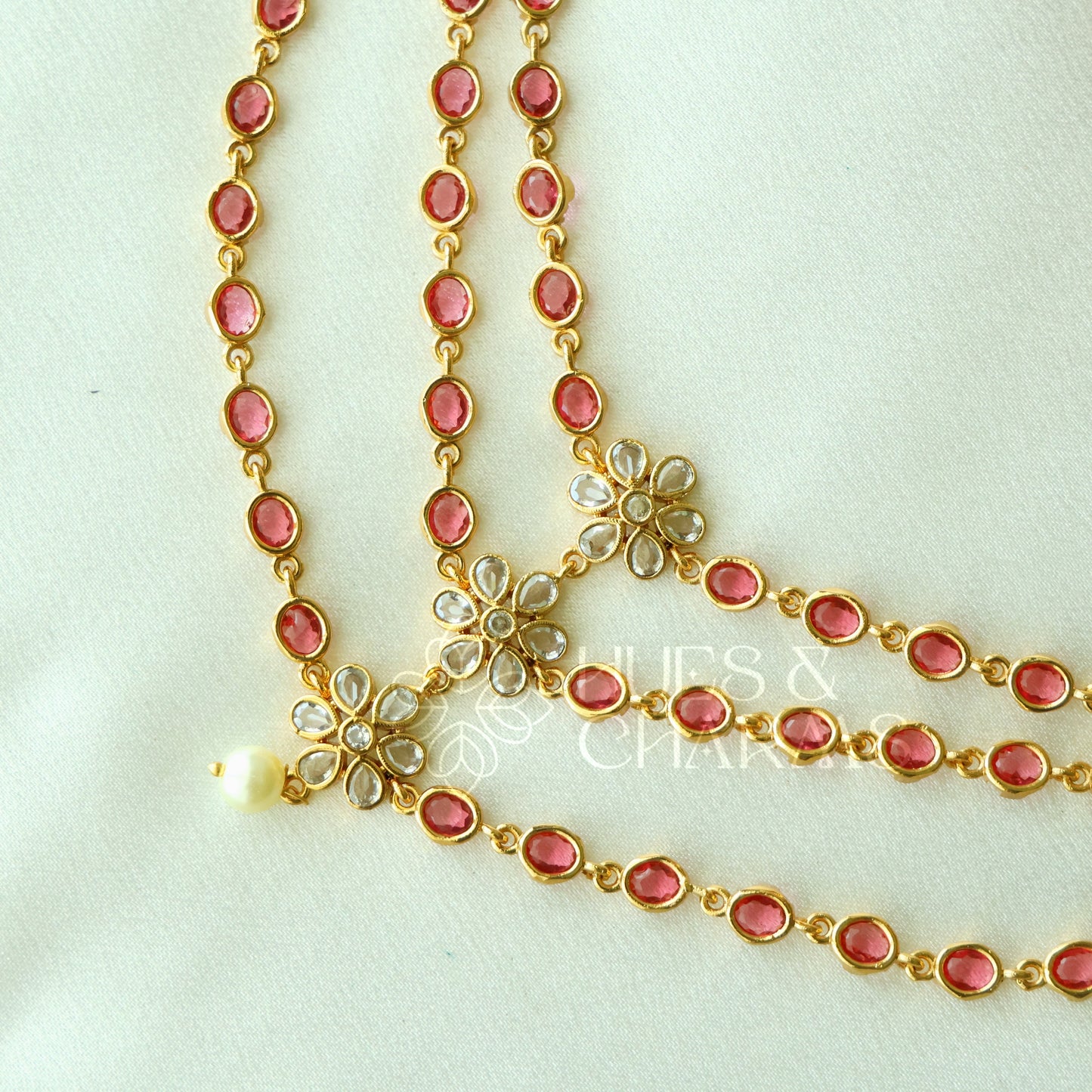 THREE-LAYER PUSHPA NECKLACE SET WITH PEARL
