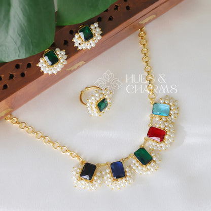 GLOSSY SQUARE DROP NECKLACE SET WITH PEARLS - MULTICOLOUR