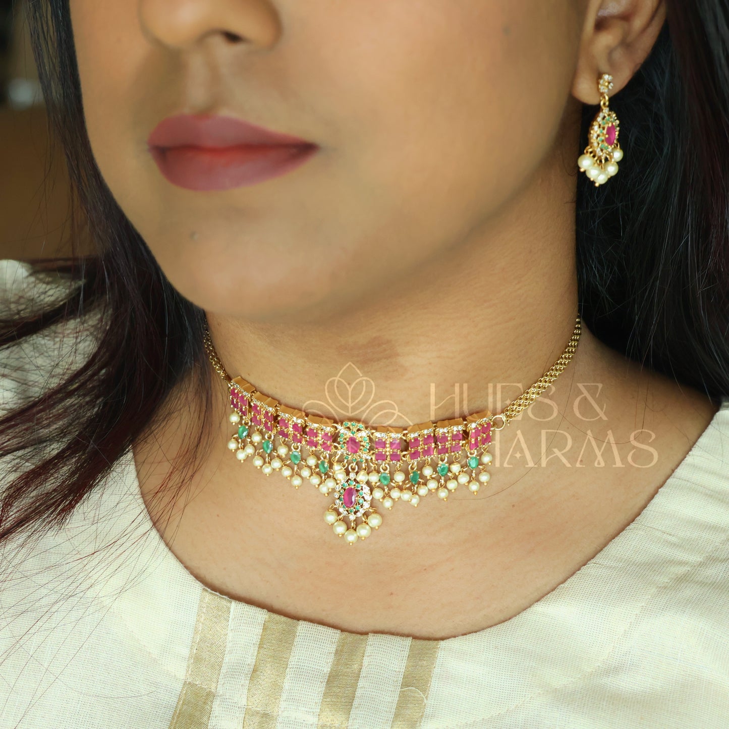 GOLDEN RATNALEKHA CHOKER SET