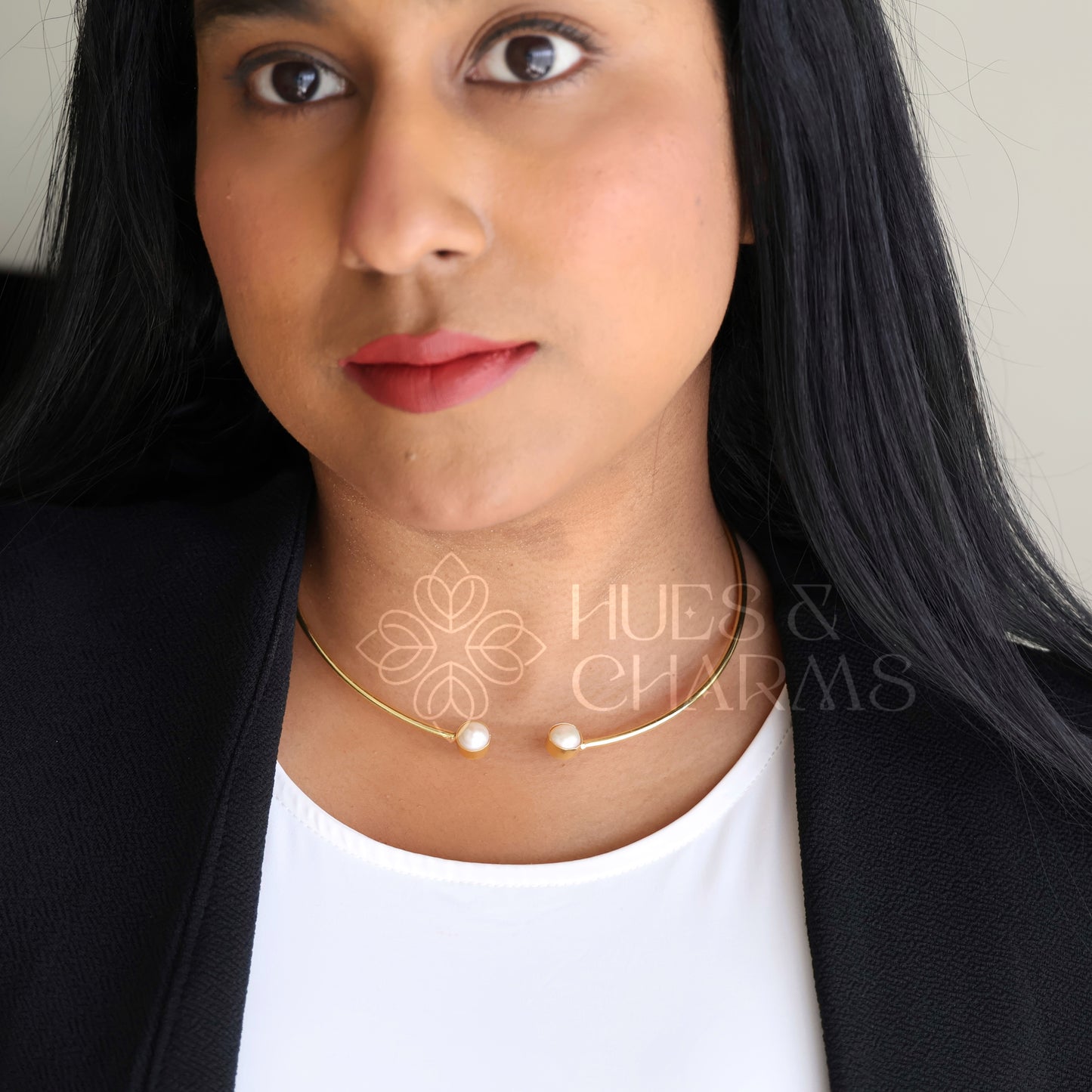 GOLDEN TWIN PEARL AURELIA NECKCUFF